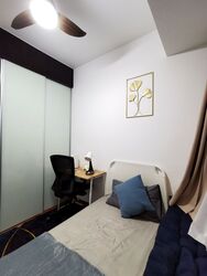 Waterfront Isle (D16), Condominium #559937021
